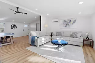 728 Driftwood Ln, Cottonwood Shores, TX 78657 - Photo 8