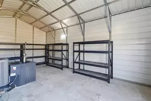 728 Driftwood Ln, Cottonwood Shores, TX 78657 - Photo 22