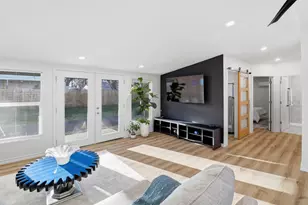 728 Driftwood Ln, Cottonwood Shores, TX 78657 - Photo 10