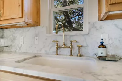 316 Mountain View, Sunrise Beach, TX 78643 - Photo 8