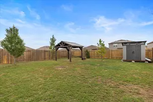 321 Freedom Park Ave, Liberty Hill, TX 78642 - Photo 20