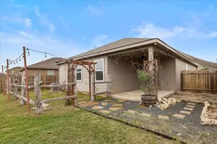 321 Freedom Park Ave, Liberty Hill, TX 78642 - Photo 18