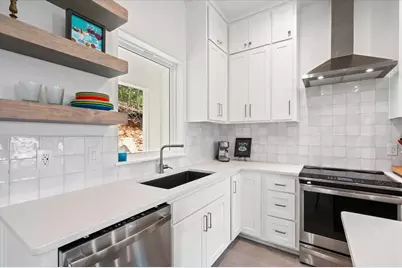 405 Taylor Drive, Marble Falls, TX 78657 - Photo 14