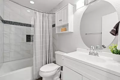 104 Cove E, Horseshoe Bay, TX 78657 - Photo 20