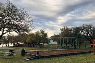 105 E Pine Dr, Granite Shoals, TX 78654 - Photo 20