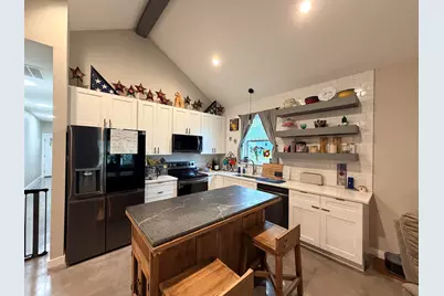 105 E Pine Drive, Granite Shoals, TX 78654 - Photo 10