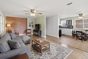 331 Grandview Dr, Horseshoe Bay, TX 78657 - Photo 8