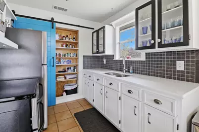 331 Grandview Drive, Horseshoe Bay, TX 78657 - Photo 10