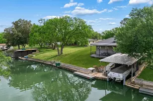 119 Robin Roads, Highland Haven, TX 78654 - Photo 2