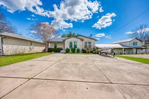 713 Ellen Williams Loop, Kingsland, TX 78639 - Photo 6