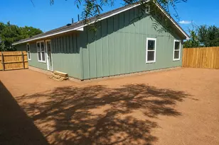 149 W Hickory St, Granite Shoals, TX 78654 - Photo 10