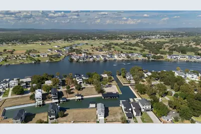 320 Lake Street, Kingsland, TX 78639 - Photo 2