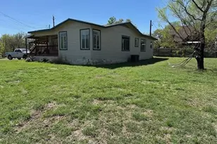 802 Magnolia, Cottonwood Shores, TX 78657 - Photo 4