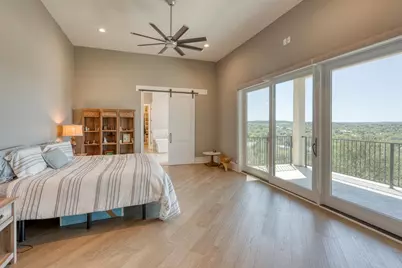 520 The Trails Parkway, Horseshoe Bay, TX 78657 - Photo 10