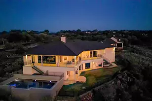 520 The Trails Pkwy, Horseshoe Bay, TX 78657 - Photo 2