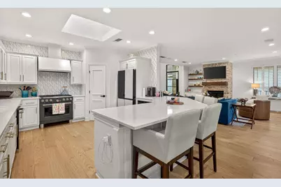 402 Horseshoe Bay North Blvd, Horseshoe Bay, TX 78657 - Photo 6