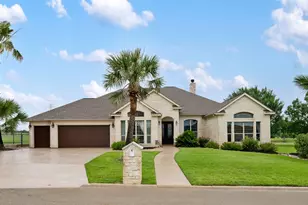 419 Firestone Dr, Meadowlakes, TX 78654 - Photo 1