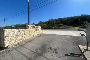 425 Lone Oak Drive, Burnet, TX 78611 - Photo 24