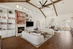 1450 Los Escondidos St, Marble Falls, TX 78654 - Photo 8