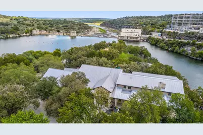 1450 Los Escondidos Street, Marble Falls, TX 78654 - Photo 4