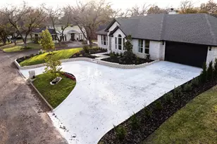 270 Chaparral St, Meadowlakes, TX 78654 - Photo 4