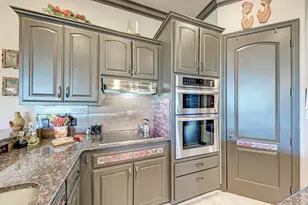 303 Left Ln, Horseshoe Bay, TX 78657 - Photo 8