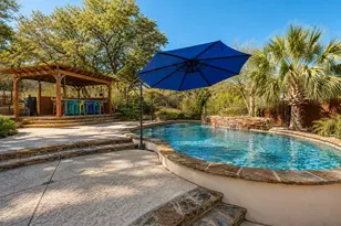 303 Left Ln, Horseshoe Bay, TX 78657 - Photo 4