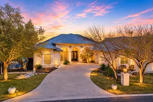 303 Left Ln, Horseshoe Bay, TX 78657 - Photo 6