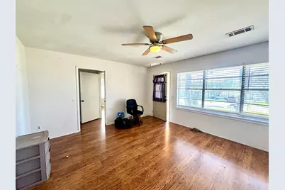 807 N West, Burnet, TX 78611 - Photo 4