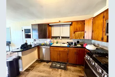 807 N West, Burnet, TX 78611 - Photo 10