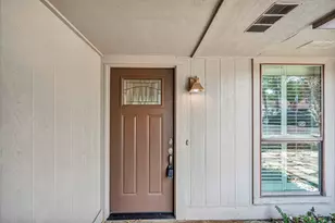 100 Bay Point Dr, Horseshoe Bay, TX 78657 - Photo 2