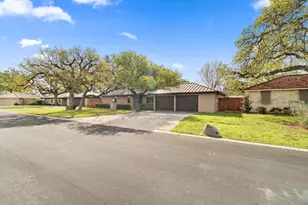 216 Harbor Light, Horseshoe Bay, TX 78657 - Photo 2