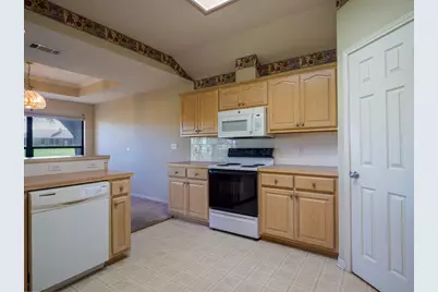 416 Spyglass St, Meadowlakes, TX 78654 - Photo 12