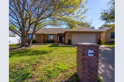 416 Spyglass St, Meadowlakes, TX 78654 - Photo 1