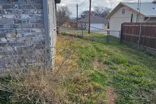 1731 Greenwood Ln, Kingsland, TX 78639 - Photo 12