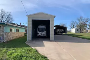 216 Post Oak Dr, Tow, TX 78672 - Photo 2