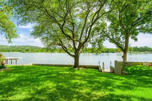 313 Meadowlakes Dr, Meadowlakes, TX 78654 - Photo 2