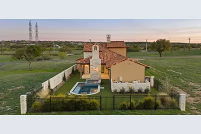 92 Encantada, Horseshoe Bay, TX 78657 - Photo 2