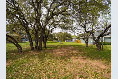 3625 Sagebrush Trail, Kingsland, TX 78639 - Photo 26