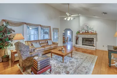 119 Tee Off, Horseshoe Bay, TX 78657 - Photo 6