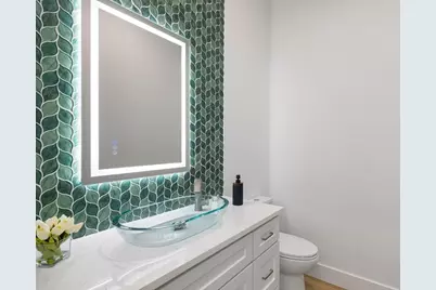 105 Barefoot, Horseshoe Bay, TX 78657 - Photo 14