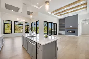 105 Bare Foot, Horseshoe Bay, TX 78657 - Photo 6