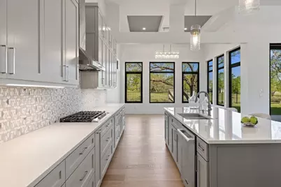 105 Barefoot, Horseshoe Bay, TX 78657 - Photo 12