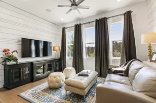 134 Lucia Ct, Horseshoe Bay, TX 78657 - Photo 10