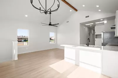 306 S Avenue P, Marble Falls, TX 78654 - Photo 10