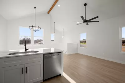 306 S Avenue P, Marble Falls, TX 78654 - Photo 12