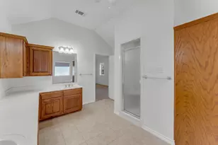 107 N Oak Vista Dr, Burnet, TX 78611 - Photo 10