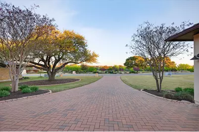 209 Mayapple, Horseshoe Bay, TX 78657 - Photo 2