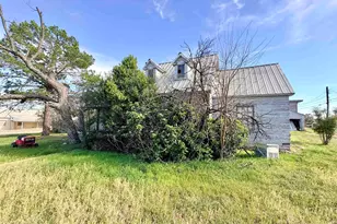 408 W Main St, Llano, TX 78643 - Photo 16