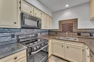 501 Highlands Blvd, Horseshoe Bay, TX 78657 - Photo 12